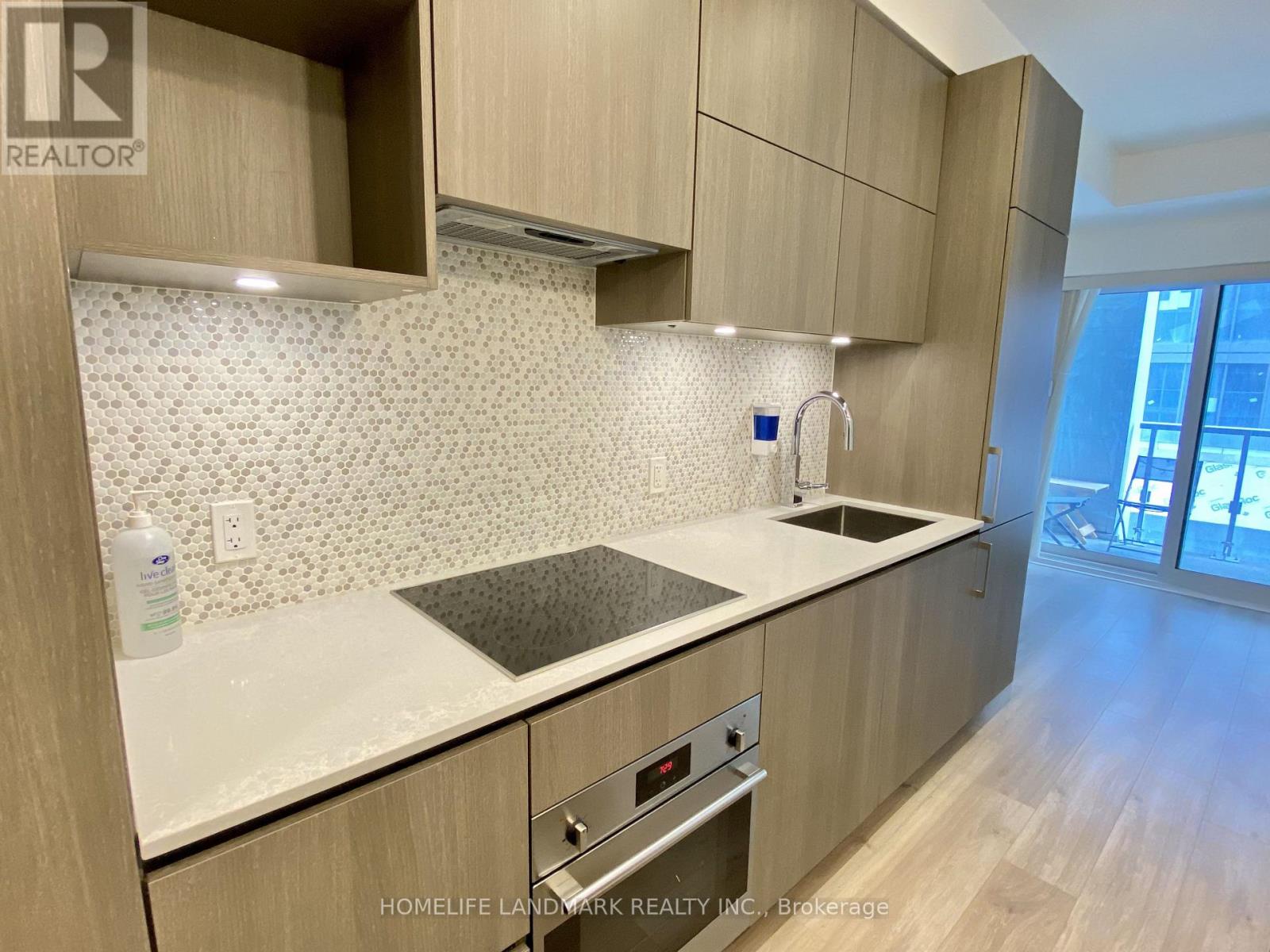 601 - 1 Yorkville Avenue, Toronto, Ontario  M4W 0B1 - Photo 5 - C13607578