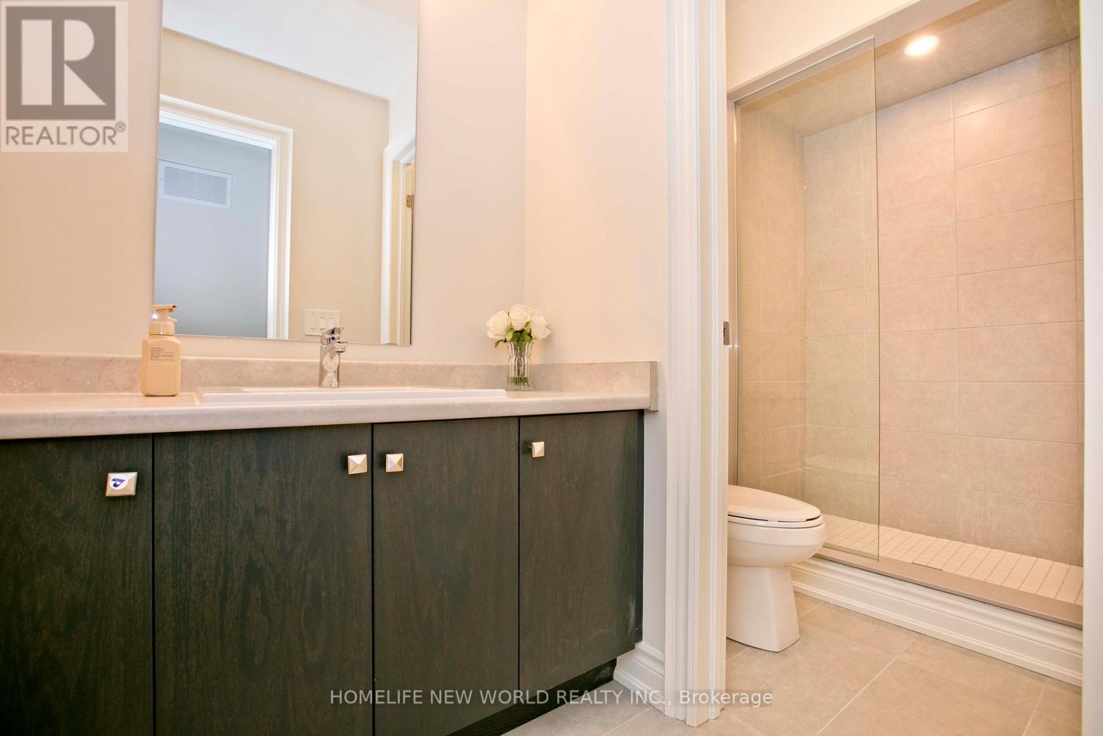 2970 Gatestone Path, Pickering, Ontario  L1X 2R5 - Photo 20 - E13607508