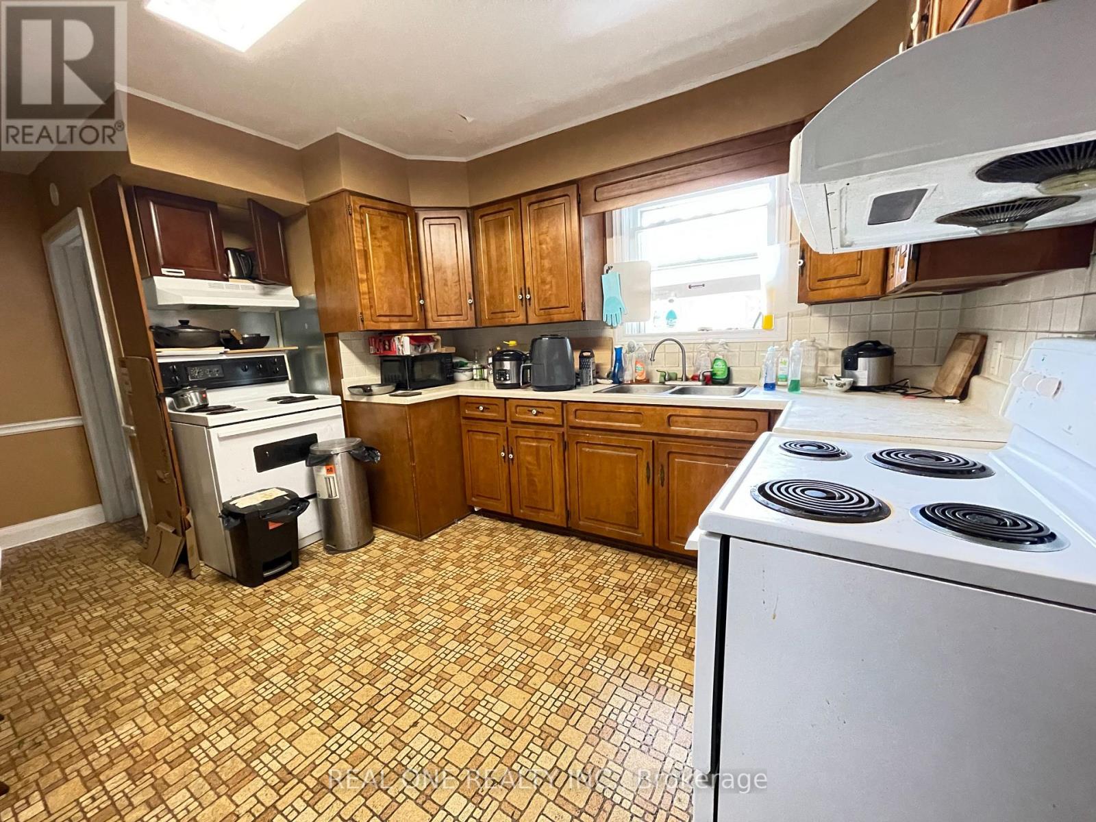 35 Bowman (A) Street, Hamilton, Ontario  L8S 2T4 - Photo 7 - X13607528