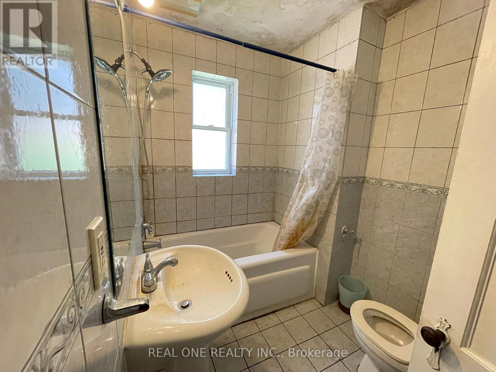 35 Bowman (B) Street, Hamilton, Ontario  L8S 2T4 - Photo 23 - X13607568