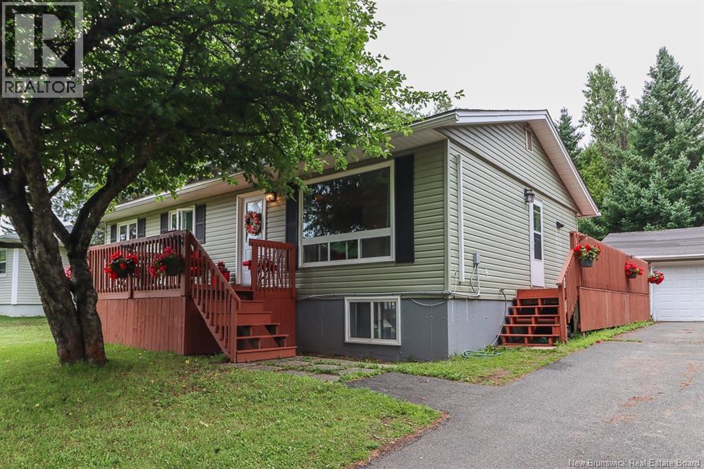 3 Fairmont Drive, Hampton, New Brunswick  E5N 7E4 - Photo 1 - NB144696