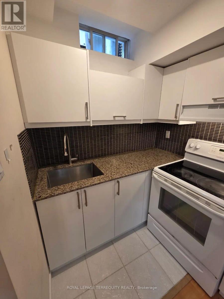 16 Royal Chapin Crescent, Richmond Hill, Ontario  L4S 1Z9 - Photo 13 - N13605566