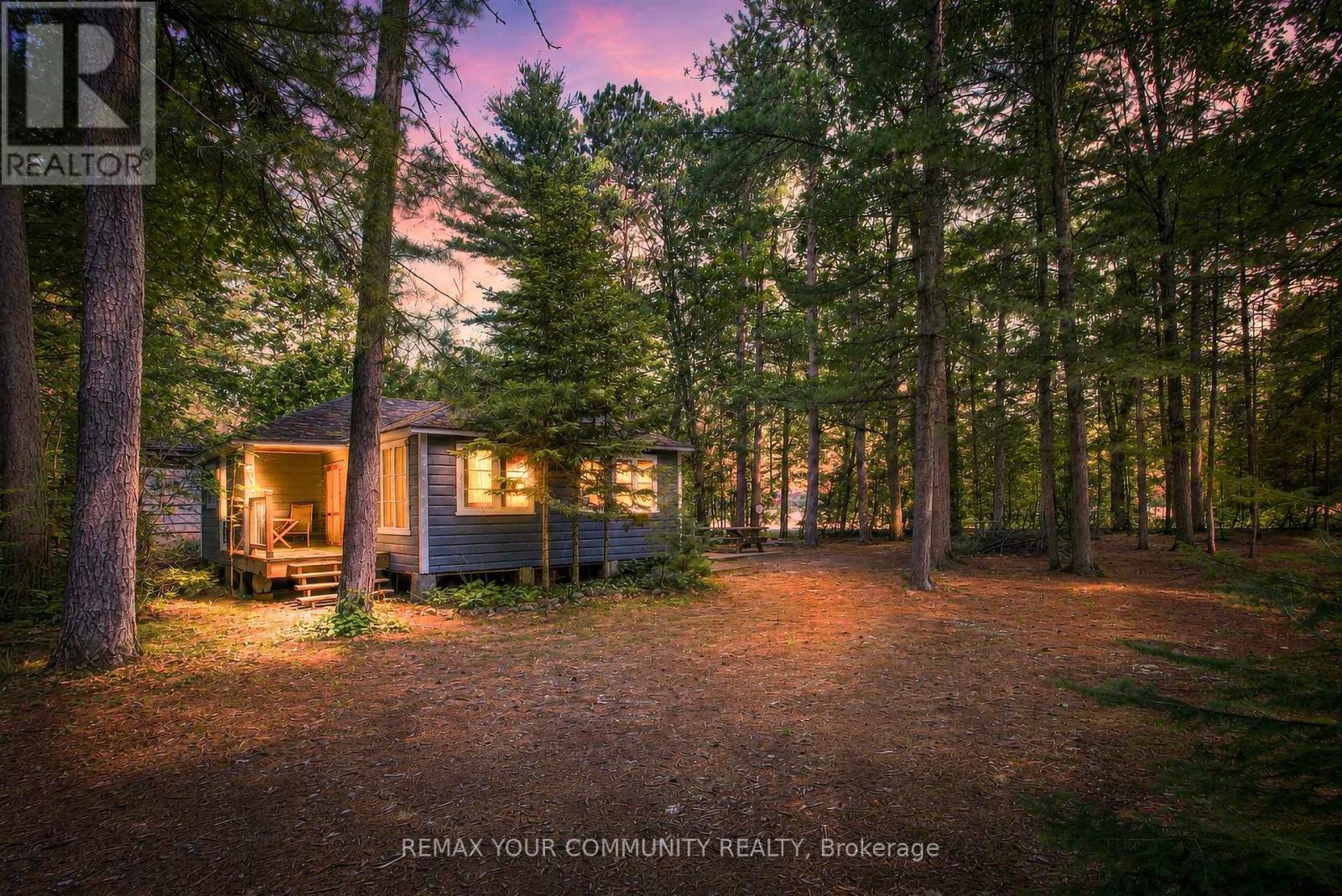341 Tiny Beaches Road N, Tiny, Ontario  L9M 1R3 - Photo 2 - S13586334