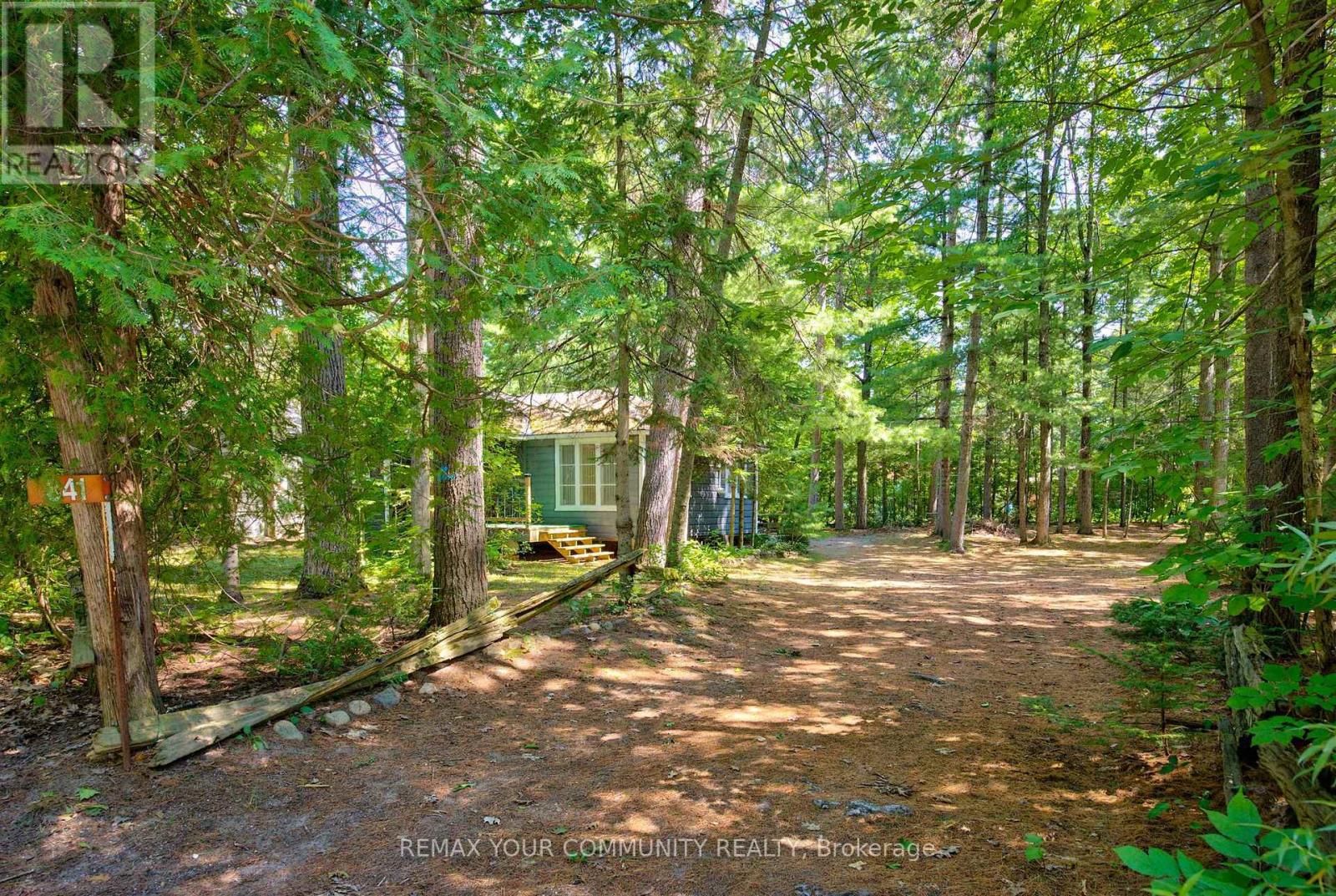 341 Tiny Beaches Road N, Tiny, Ontario  L9M 1R3 - Photo 4 - S13586334