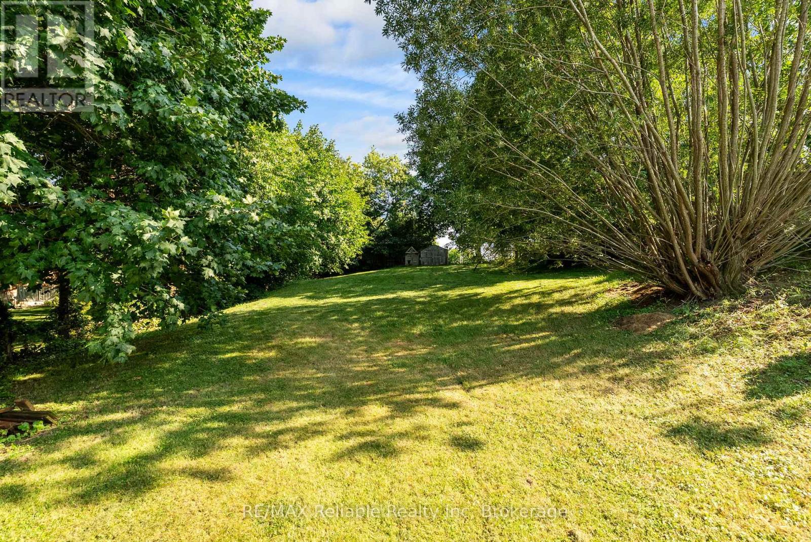39 Main Street E, Bluewater (Zurich), Ontario  N0M 2T0 - Photo 37 - X13607664