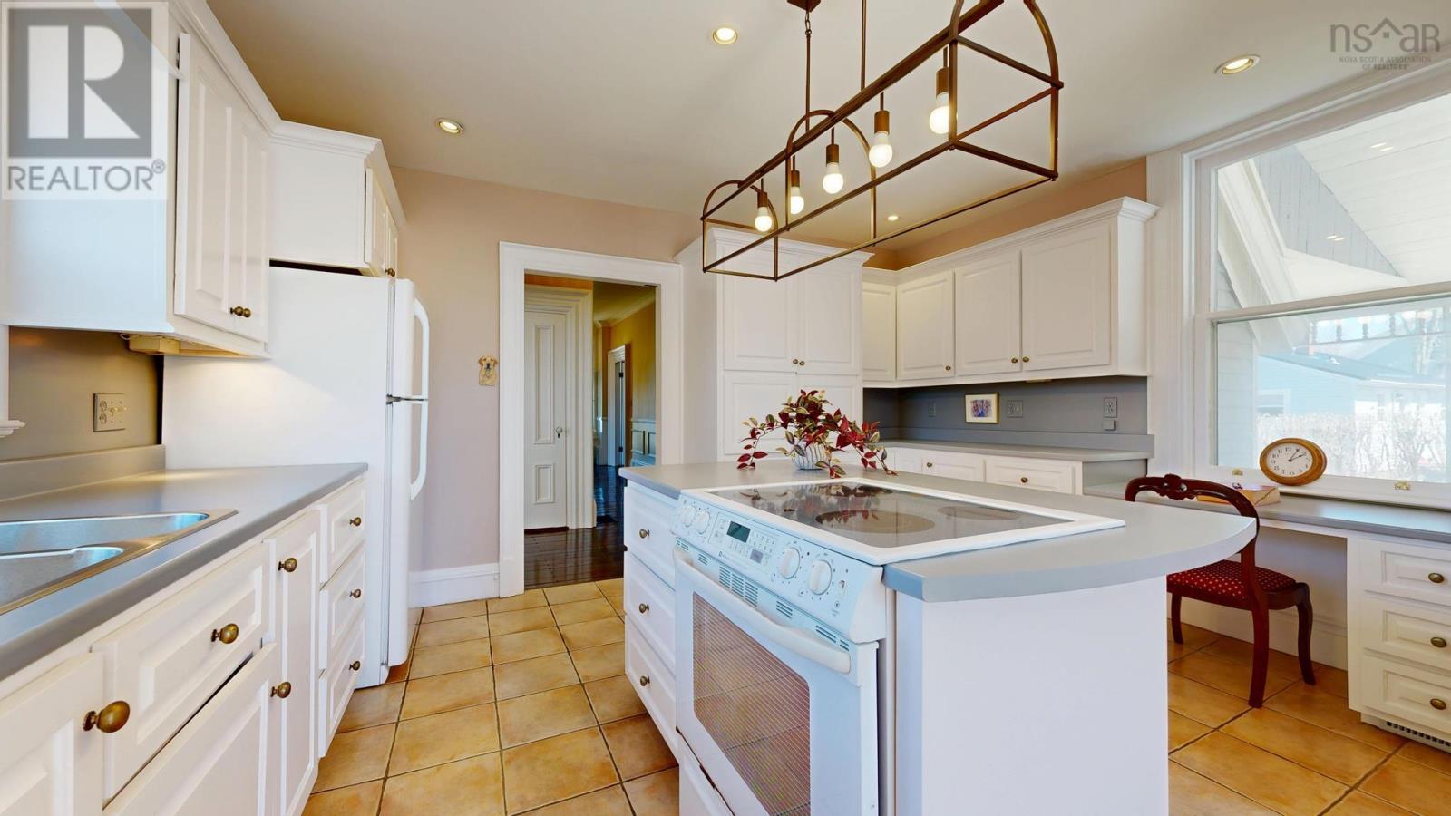 40 Pleasant Street, Mahone Bay, Nova Scotia  B0J 2E0 - Photo 18 - 202609657