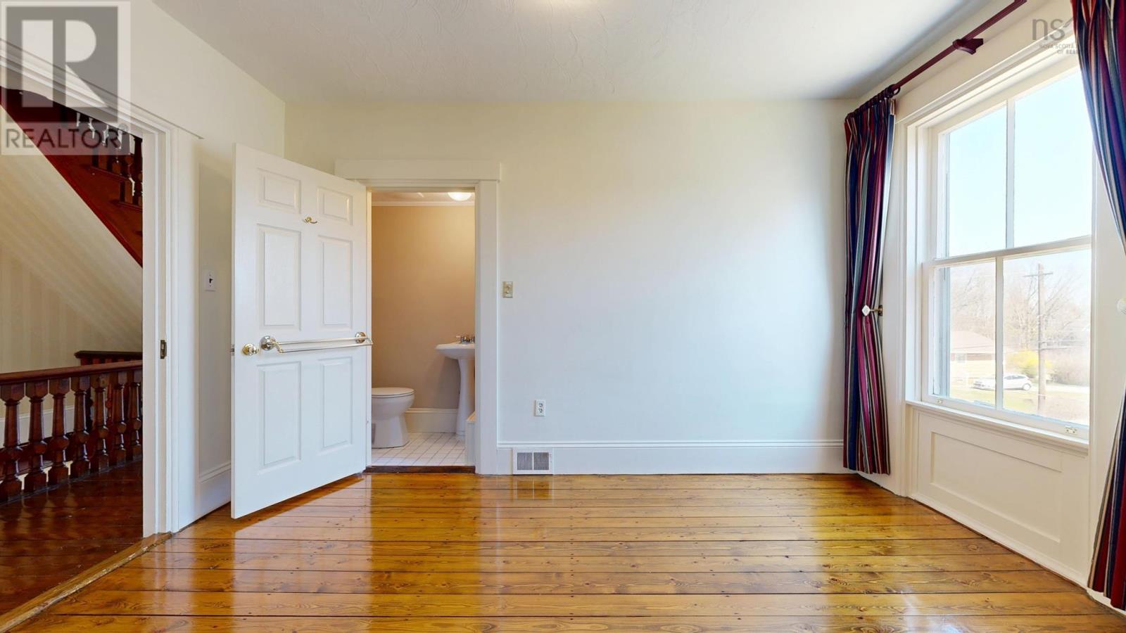 40 Pleasant Street, Mahone Bay, Nova Scotia  B0J 2E0 - Photo 27 - 202609657
