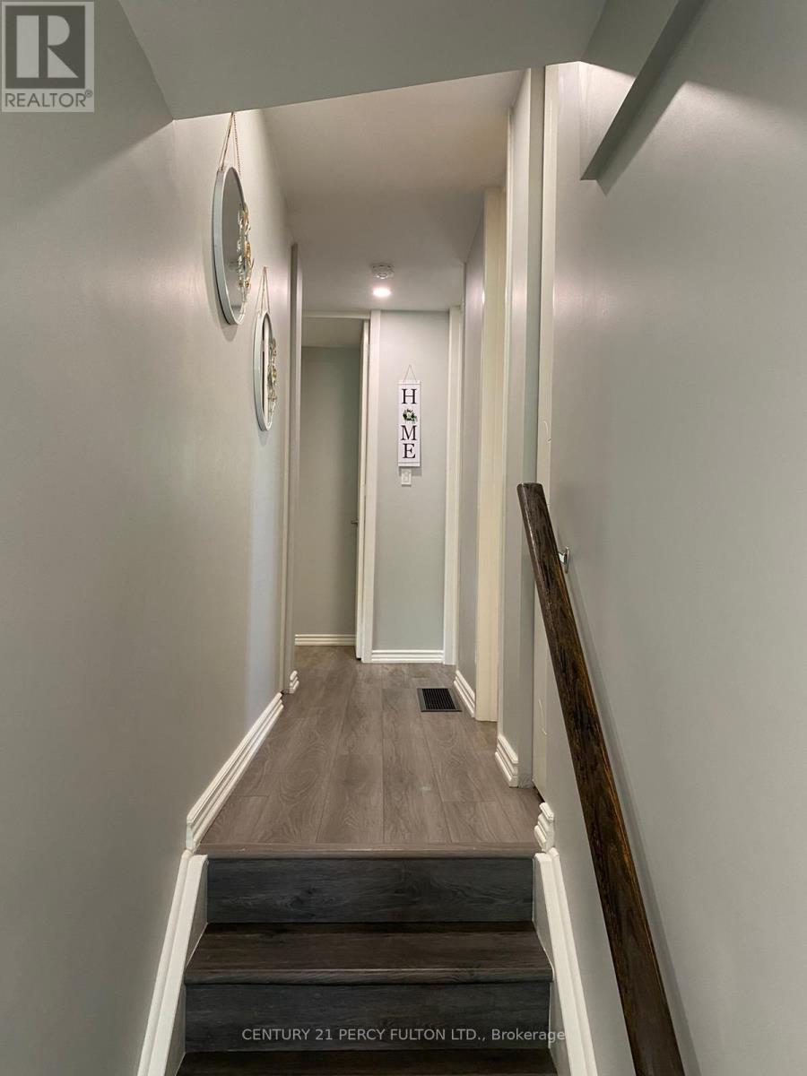 876 Antonio Street, Pickering, Ontario  L1W 1T3 - Photo 12 - E13607662