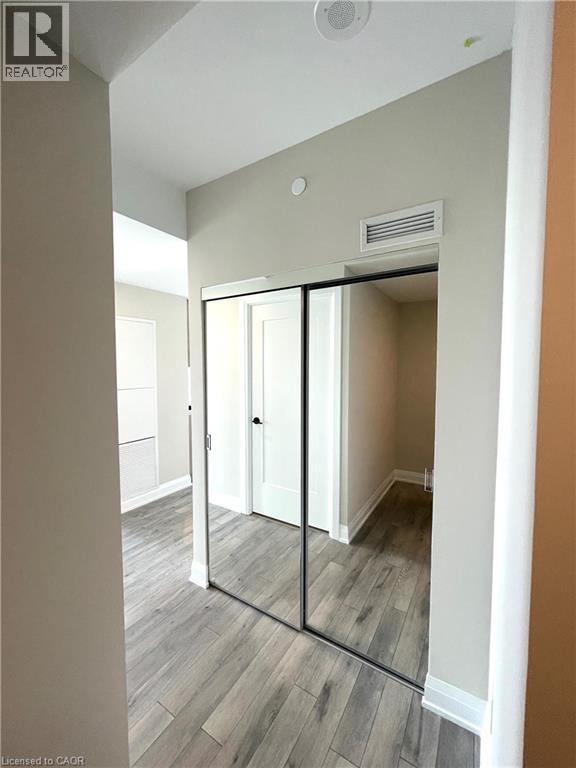 15 Skyridge Drive Unit# 3009, Brampton, Ontario  L6P 4S3 - Photo 3 - 40850971