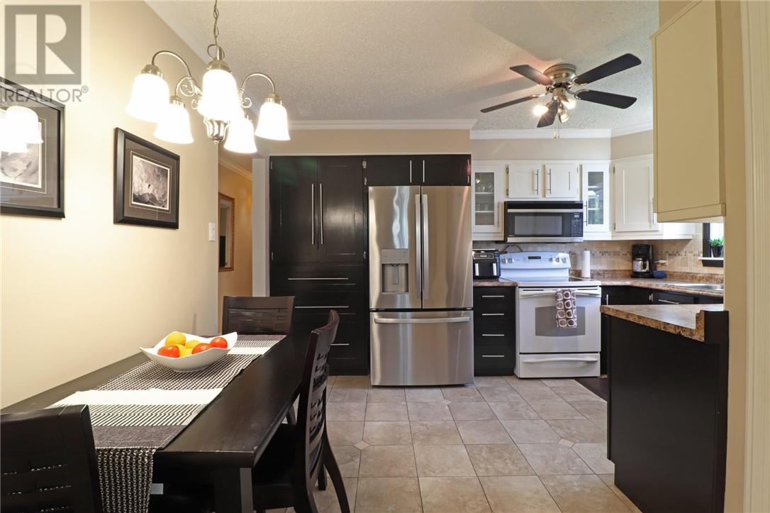390 Aurore Drive, Chelmsford, Ontario  P0M 1L0 - Photo 7 - 2129437