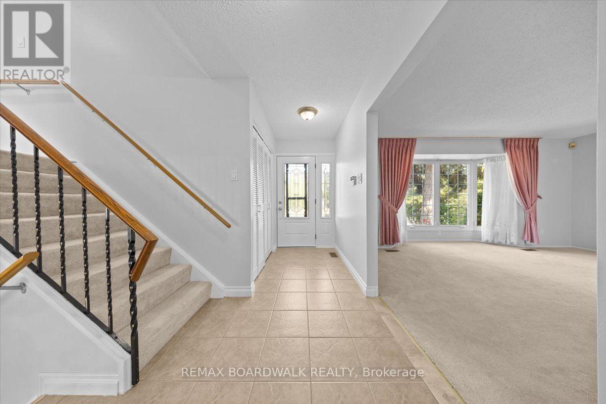 965 Cahill Drive W, Ottawa, Ontario  K1V 9H9 - Photo 4 - X13607622