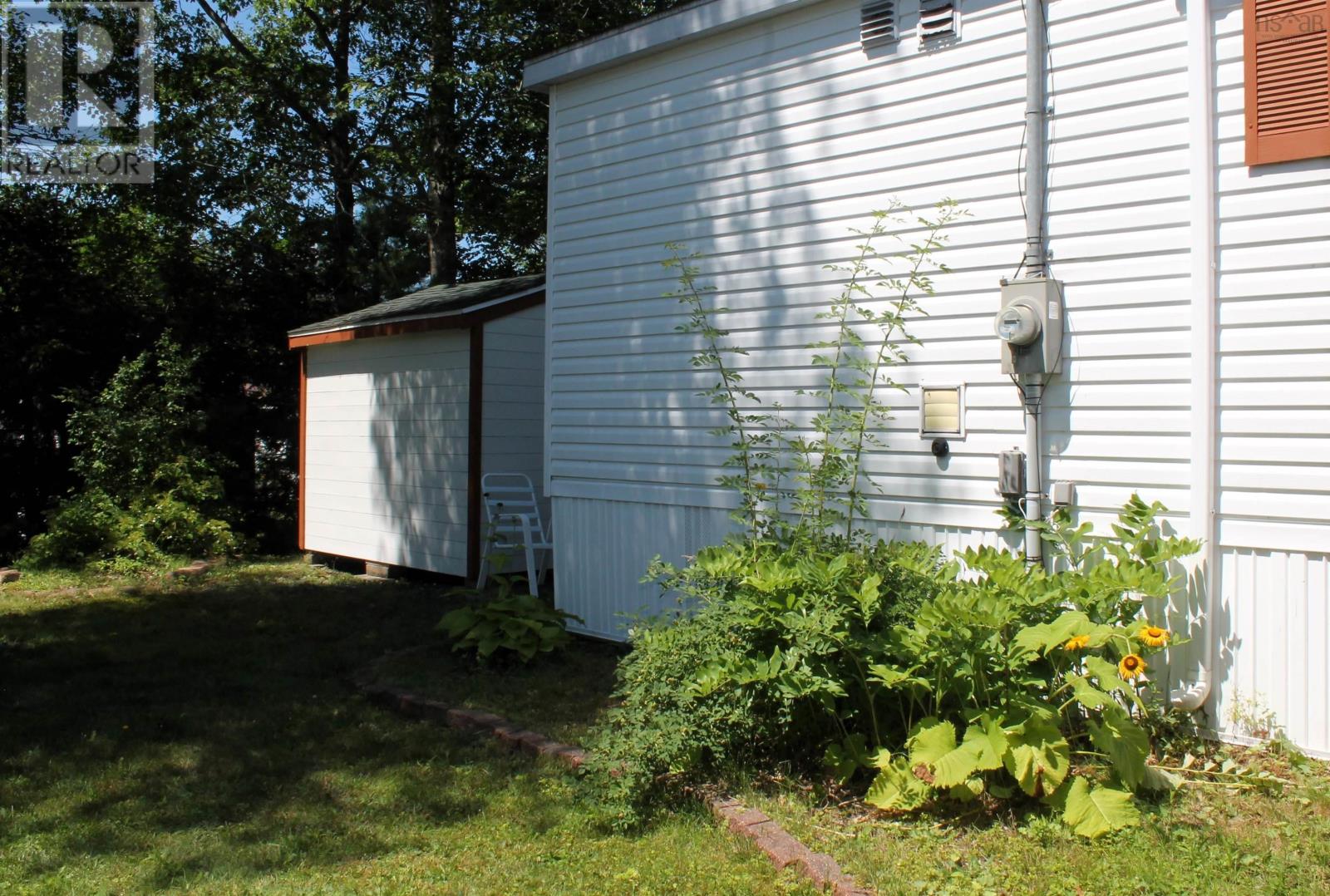 5 Covey Street, Bridgewater, Nova Scotia  B4V 4B9 - Photo 18 - 202618692