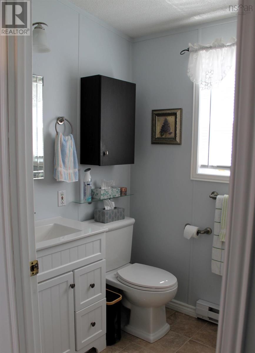 5 Covey Street, Bridgewater, Nova Scotia  B4V 4B9 - Photo 10 - 202618692