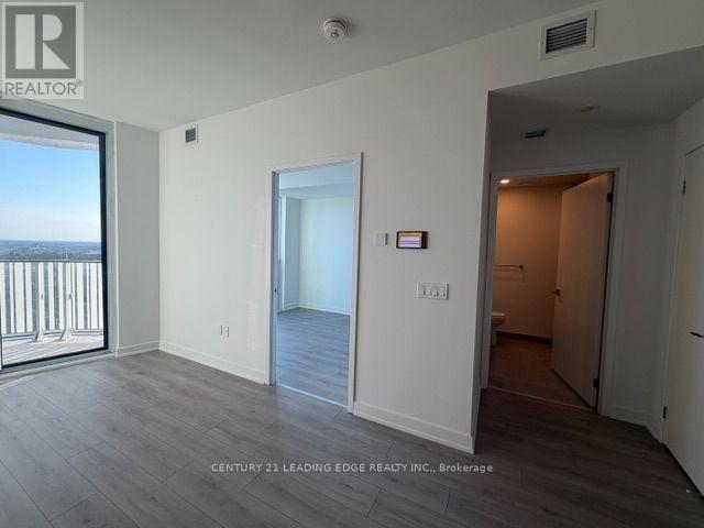 2810 - 1 Fairview Road E, Mississauga, Ontario  L5A 4C6 - Photo 17 - W13607650