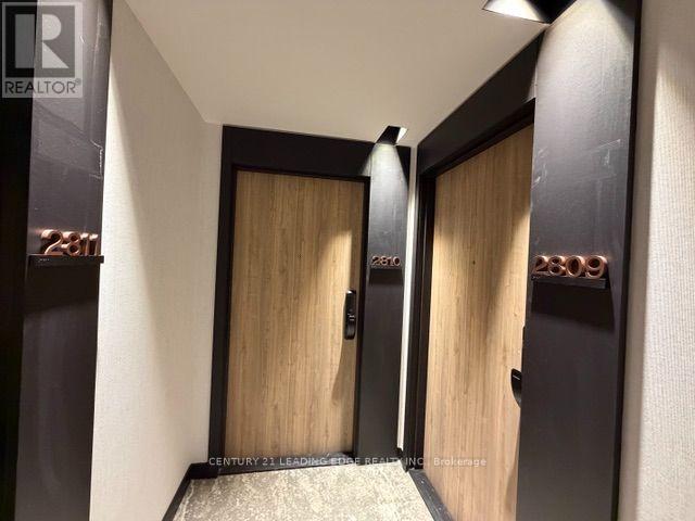 2810 - 1 Fairview Road E, Mississauga, Ontario  L5A 4C6 - Photo 3 - W13607650