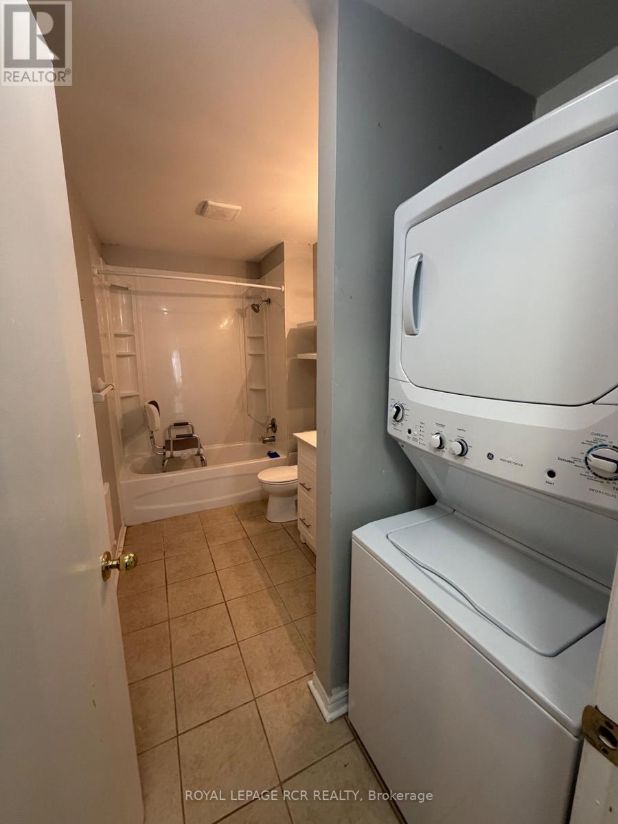 B - Unit 4 (Lower Level) - 50 Third Street, Orangeville, Ontario  L9W 2B1 - Photo 14 - W13607672