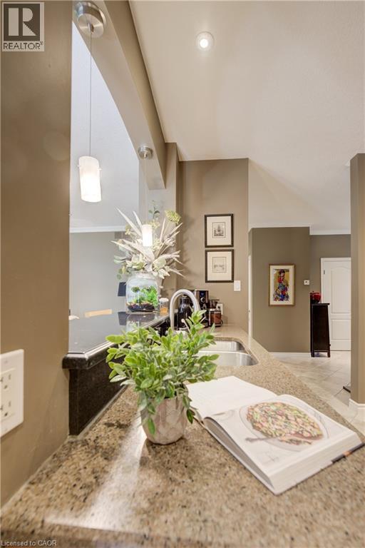 530 Rheinland Place, Waterloo, Ontario  N2V 2M9 - Photo 10 - 40851151