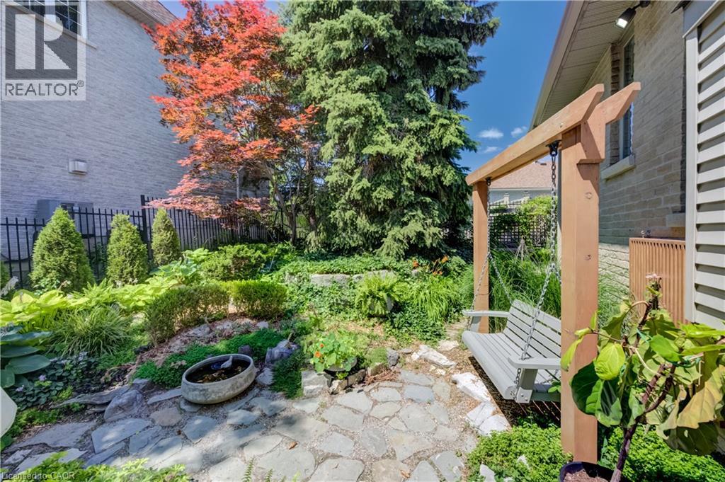 530 Rheinland Place, Waterloo, Ontario  N2V 2M9 - Photo 39 - 40851151