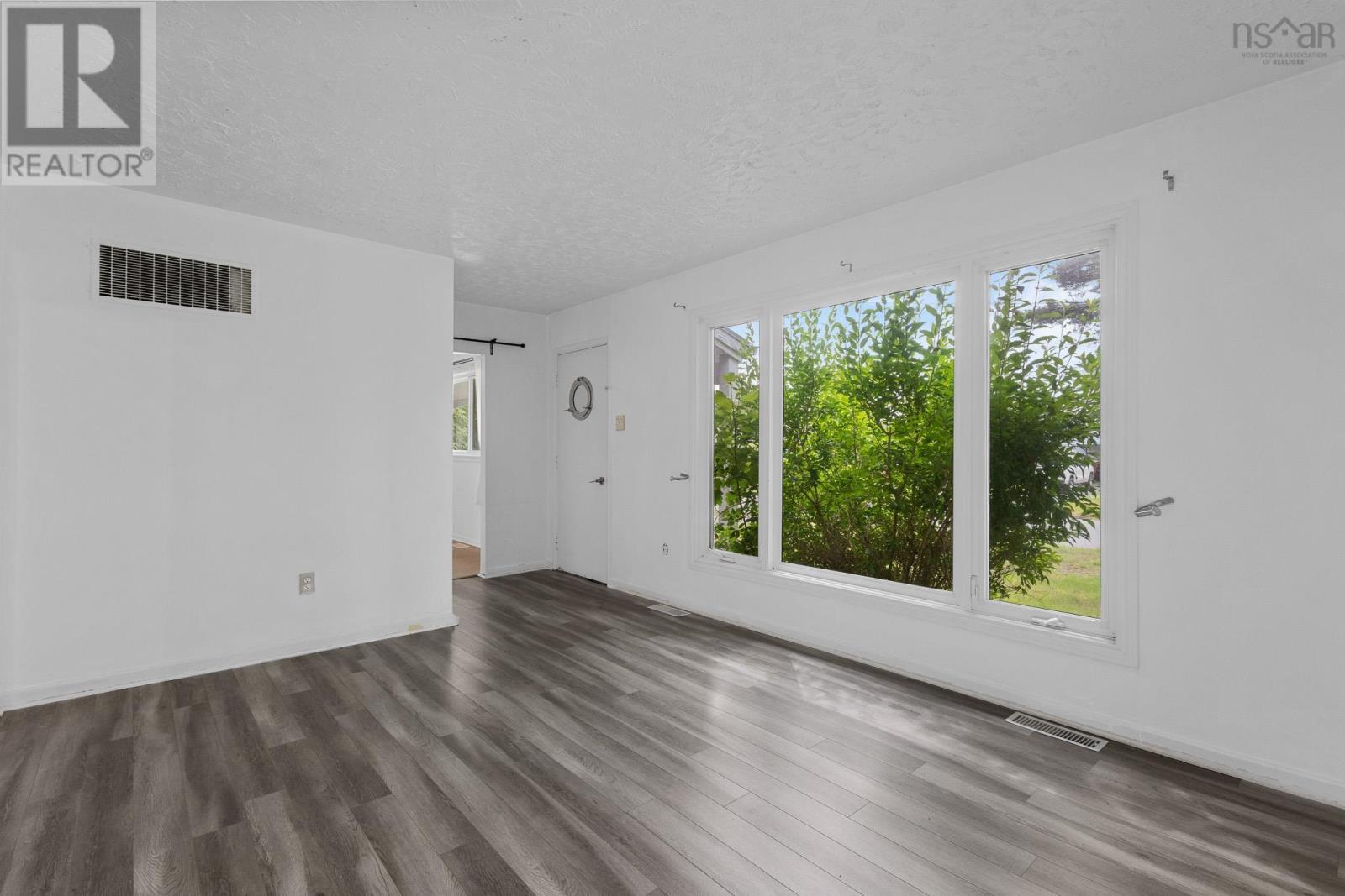 10 Tobermory Road, Dartmouth, Nova Scotia  B2X 1Z5 - Photo 12 - 202618691