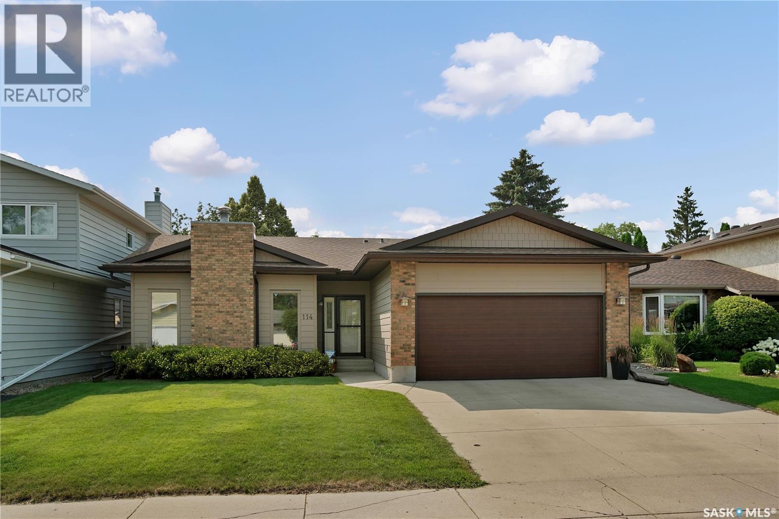 114 Ball Court, Saskatoon, Saskatchewan  S7K 6E4 - Photo 1 - SK043732