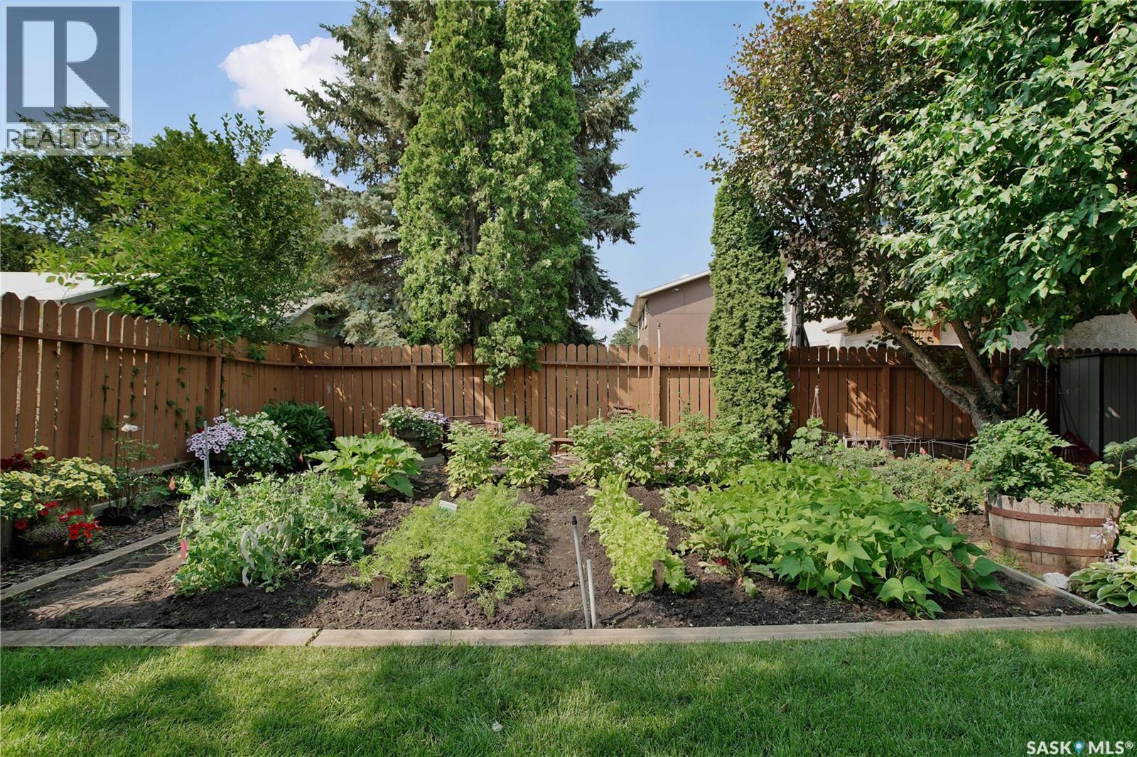 114 Ball Court, Saskatoon, Saskatchewan  S7K 6E4 - Photo 30 - SK043732