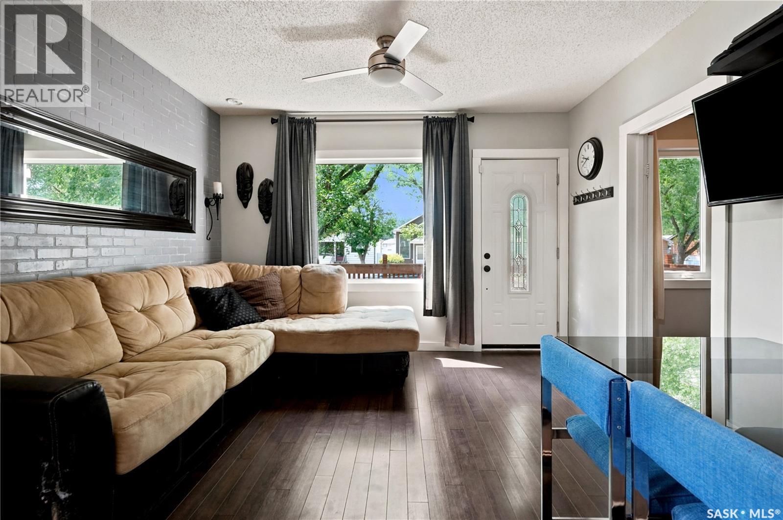 747 Argyle Street, Regina, Saskatchewan  S4T 3P7 - Photo 5 - SK043707