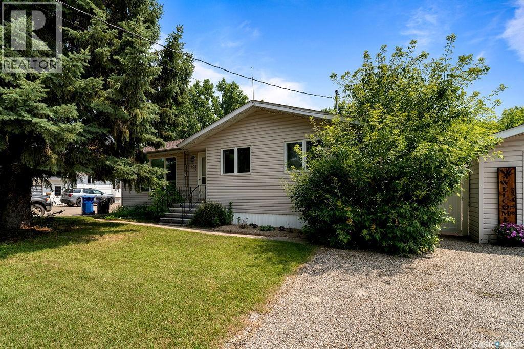 105 Ash Street, Wolseley, Saskatchewan  S0G 5H0 - Photo 2 - SK043577