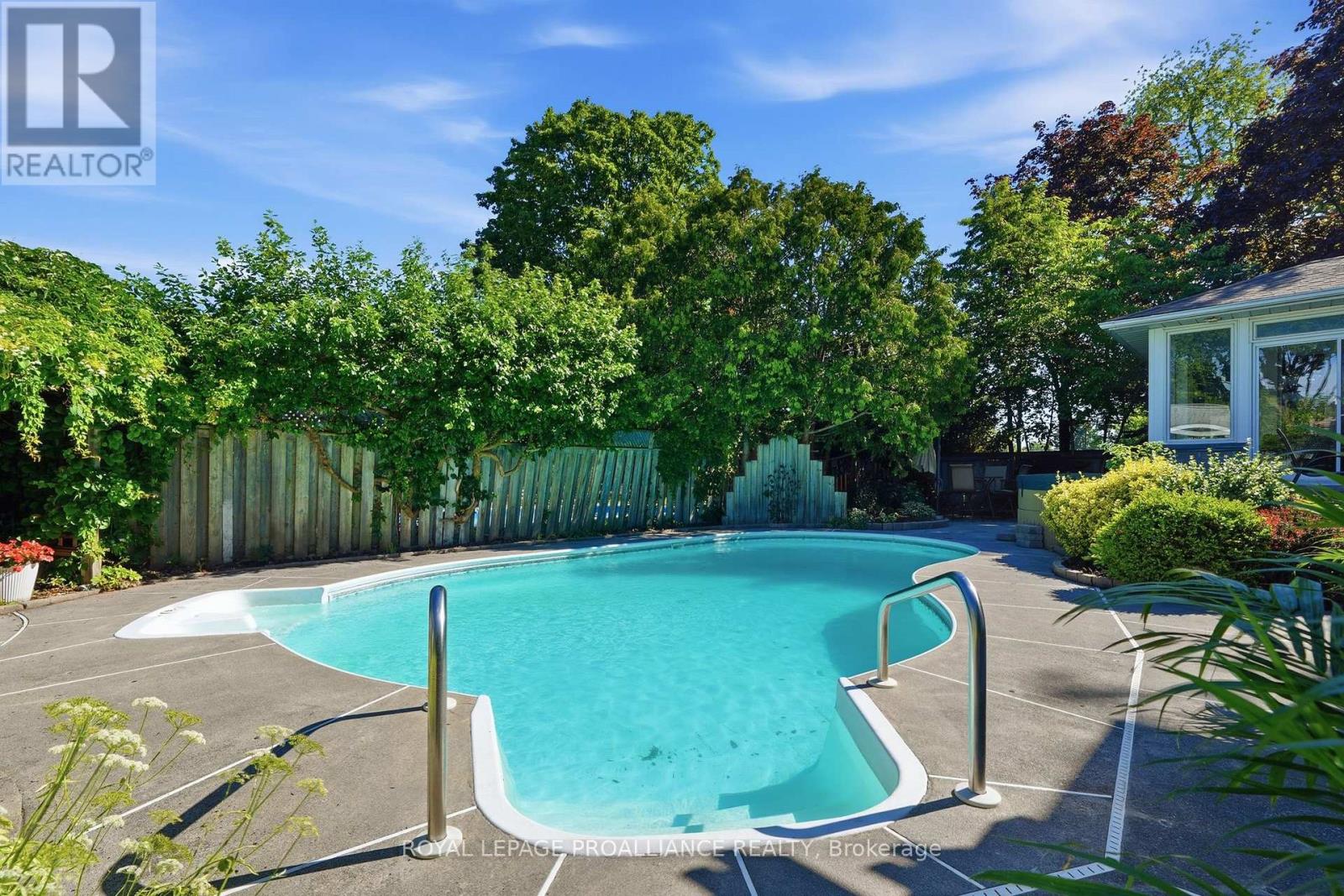 25 Southwood Crescent, Belleville, Ontario  K8N 1X4 - Photo 46 - X13041090