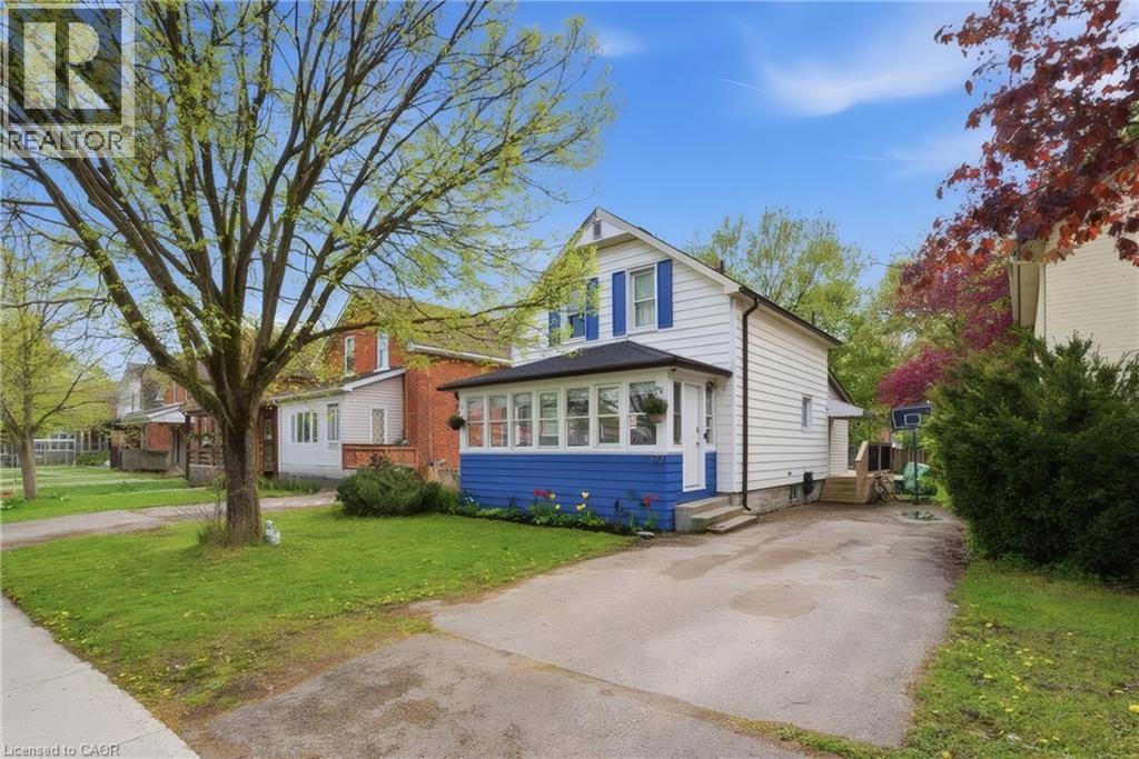 572 Downie Street, Stratford, Ontario  N5A 1Y4 - Photo 2 - 40845994