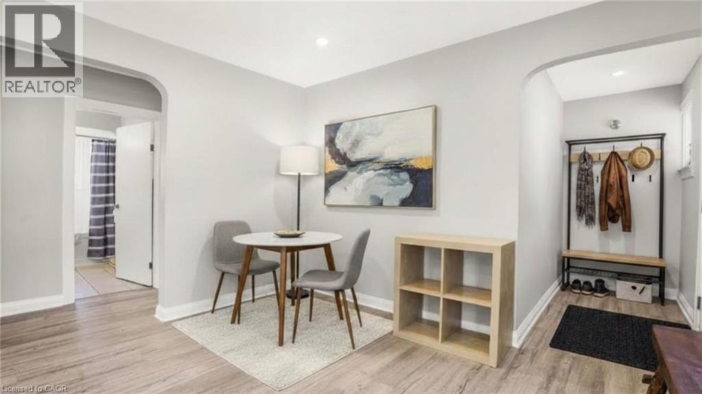 102 Kribs Street Unit# Main, Cambridge, Ontario  N3C 3N5 - Photo 3 - 40848455