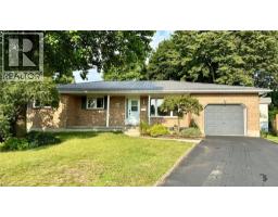10 BALTIC Circle, Waterford, Ontario