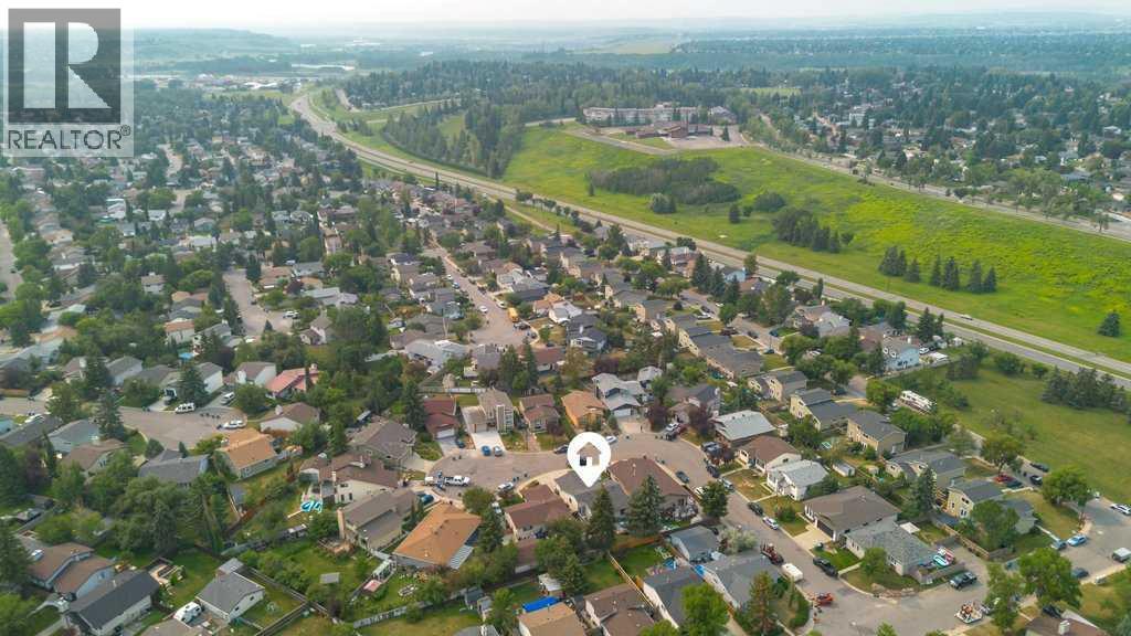 167 Deerpath Court SE, Calgary, Alberta  T2J 6K9 - Photo 36 - A2331939