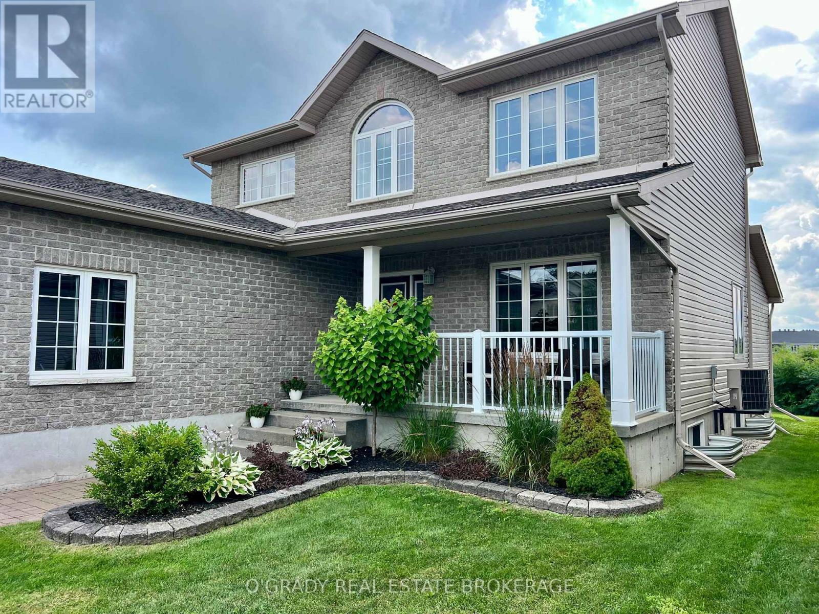 1004 Crestwood Drive, Brockville, Ontario  K6V 7N1 - Photo 3 - X13607748