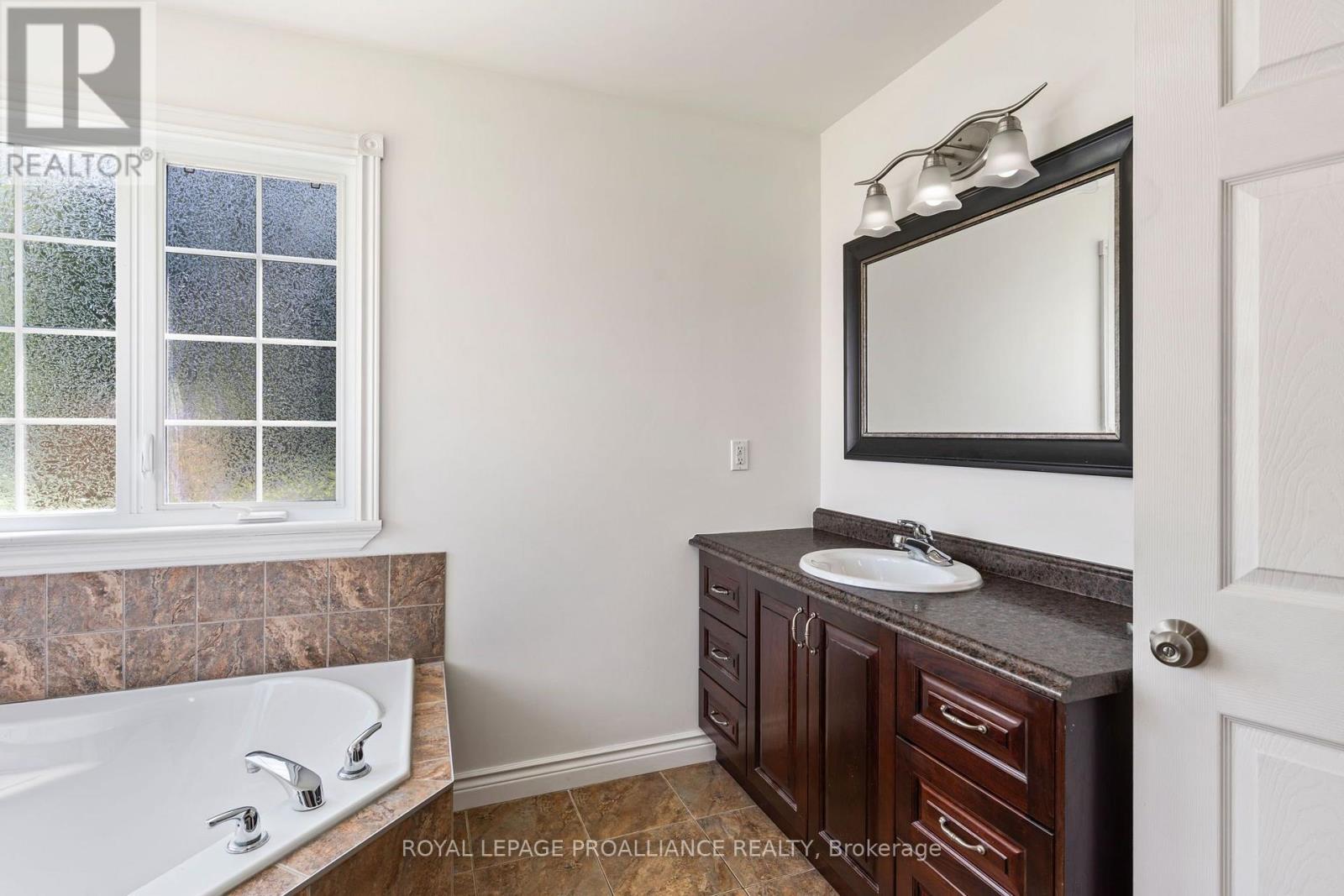 7 Albert Street, Edwardsburgh/cardinal, Ontario  K0E 1T1 - Photo 24 - X13607758