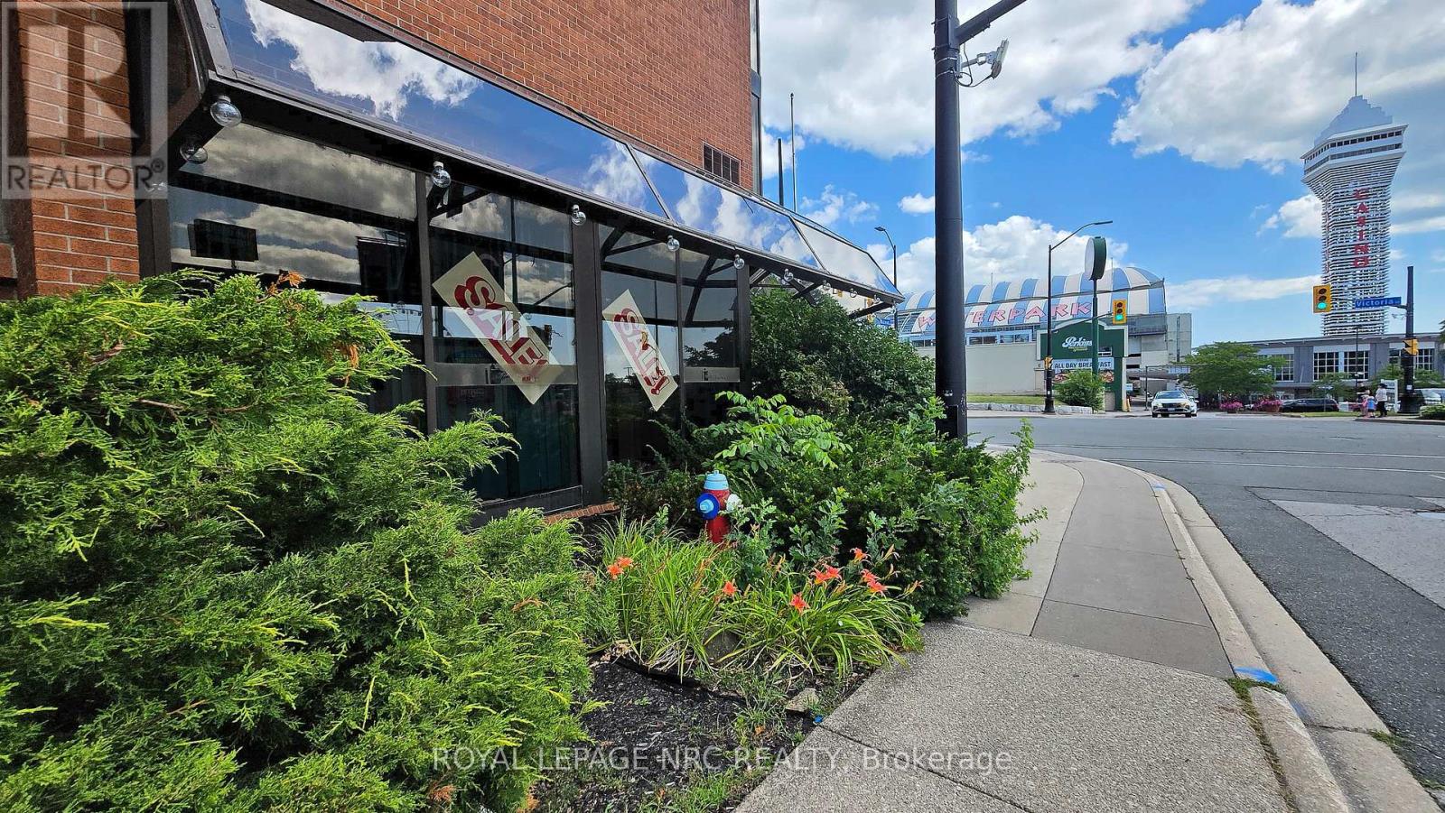 Gift Shop - 5591 Victoria Avenue, Niagara Falls, Ontario  L2G 3L4 - Photo 4 - X13607720