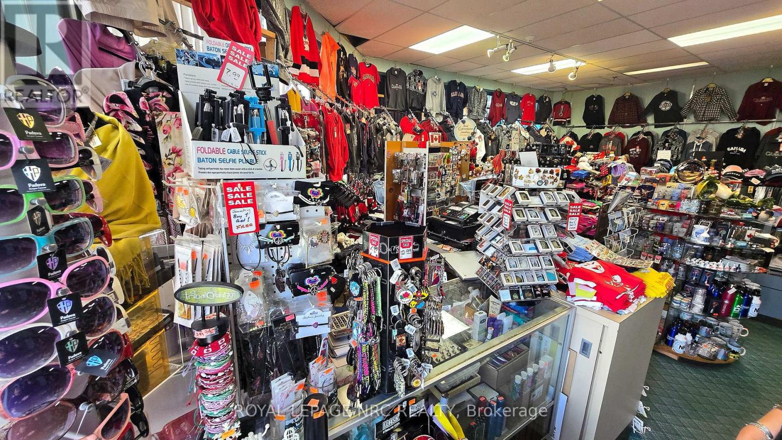Gift Shop - 5591 Victoria Avenue, Niagara Falls, Ontario  L2G 3L4 - Photo 5 - X13607720