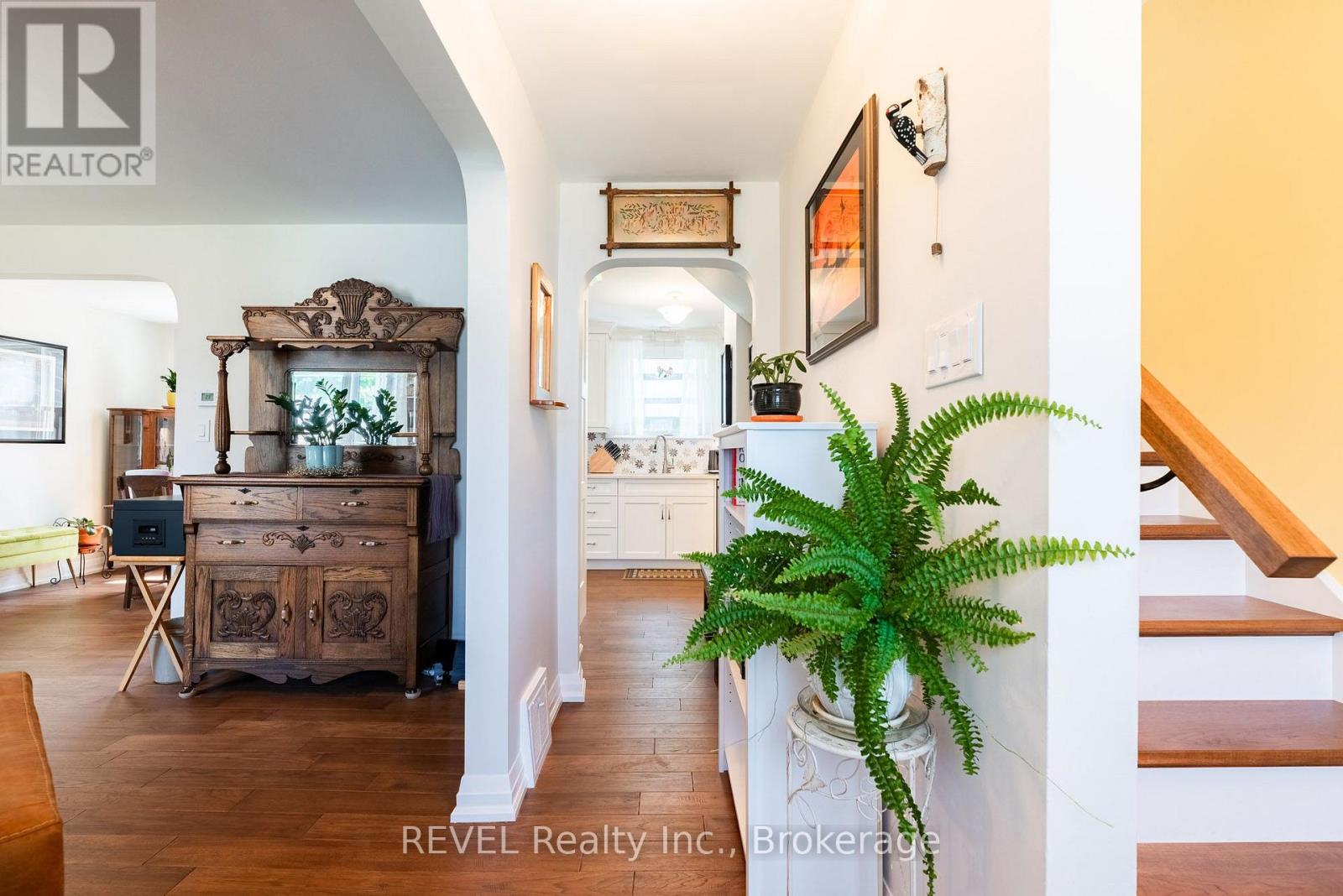 5682 Hanan Avenue, Niagara Falls, Ontario  L2G 4E6 - Photo 6 - X13607942