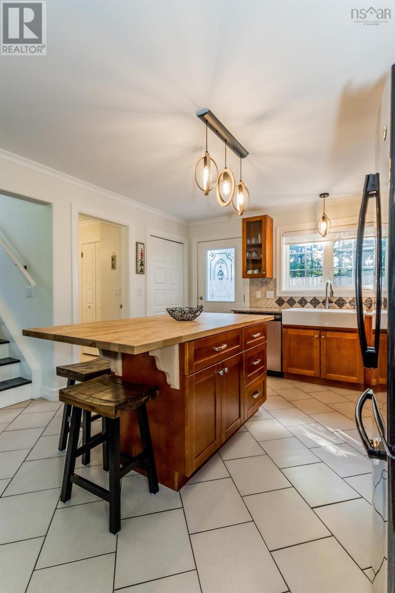 219 West Old Post Road, Smiths Cove, Nova Scotia  B0S 1S0 - Photo 8 - 202618706