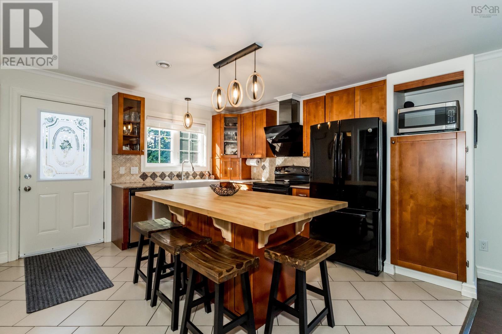 219 West Old Post Road, Smiths Cove, Nova Scotia  B0S 1S0 - Photo 9 - 202618706