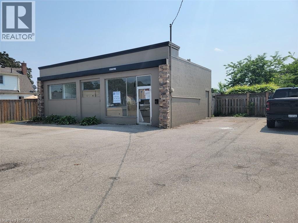 100 Charing Cross Street, Brantford, Ontario  N3R 2H6 - Photo 2 - 40850948