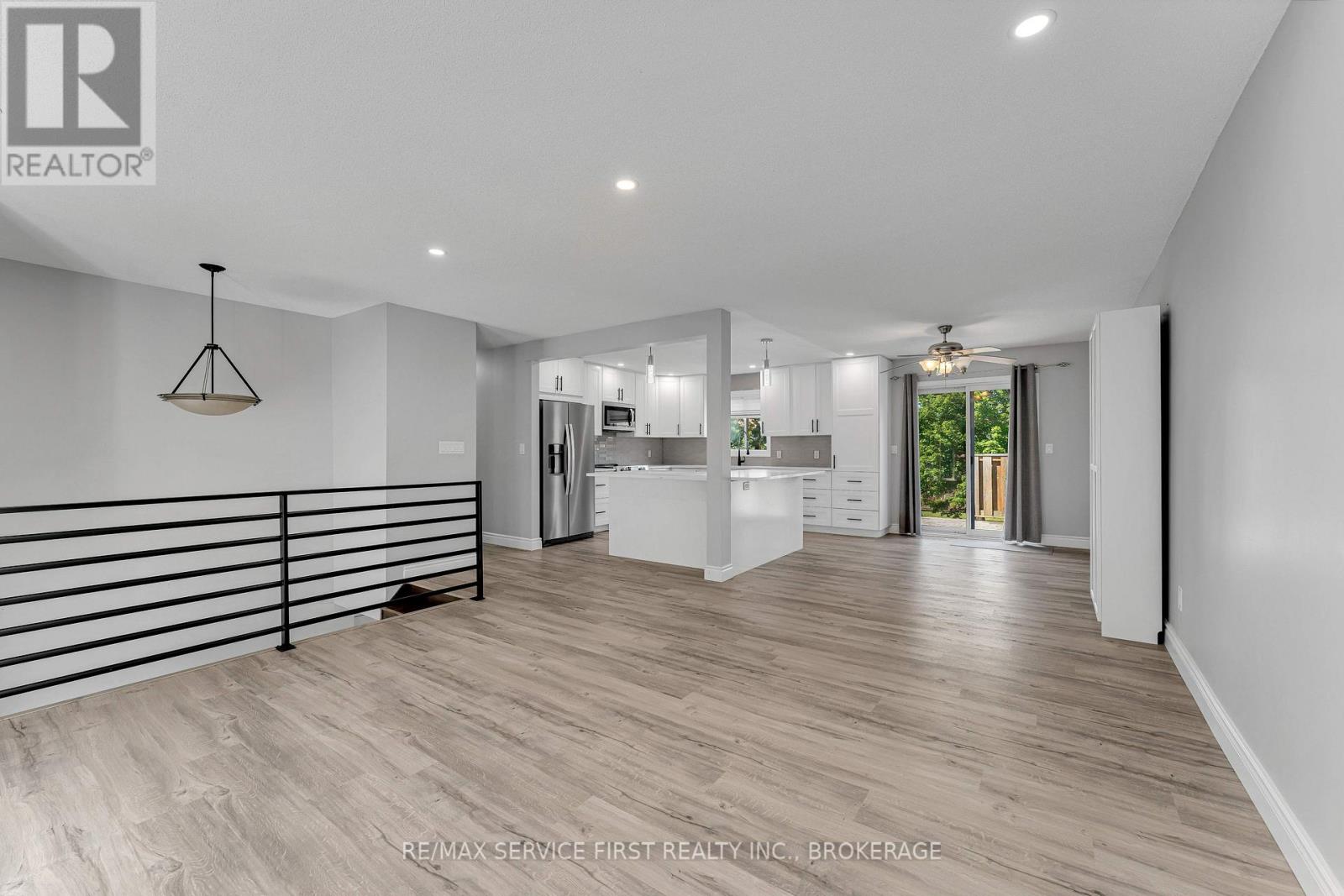 19 Heritage Drive, Loyalist, Ontario  K0H 1G0 - Photo 7 - X13607744