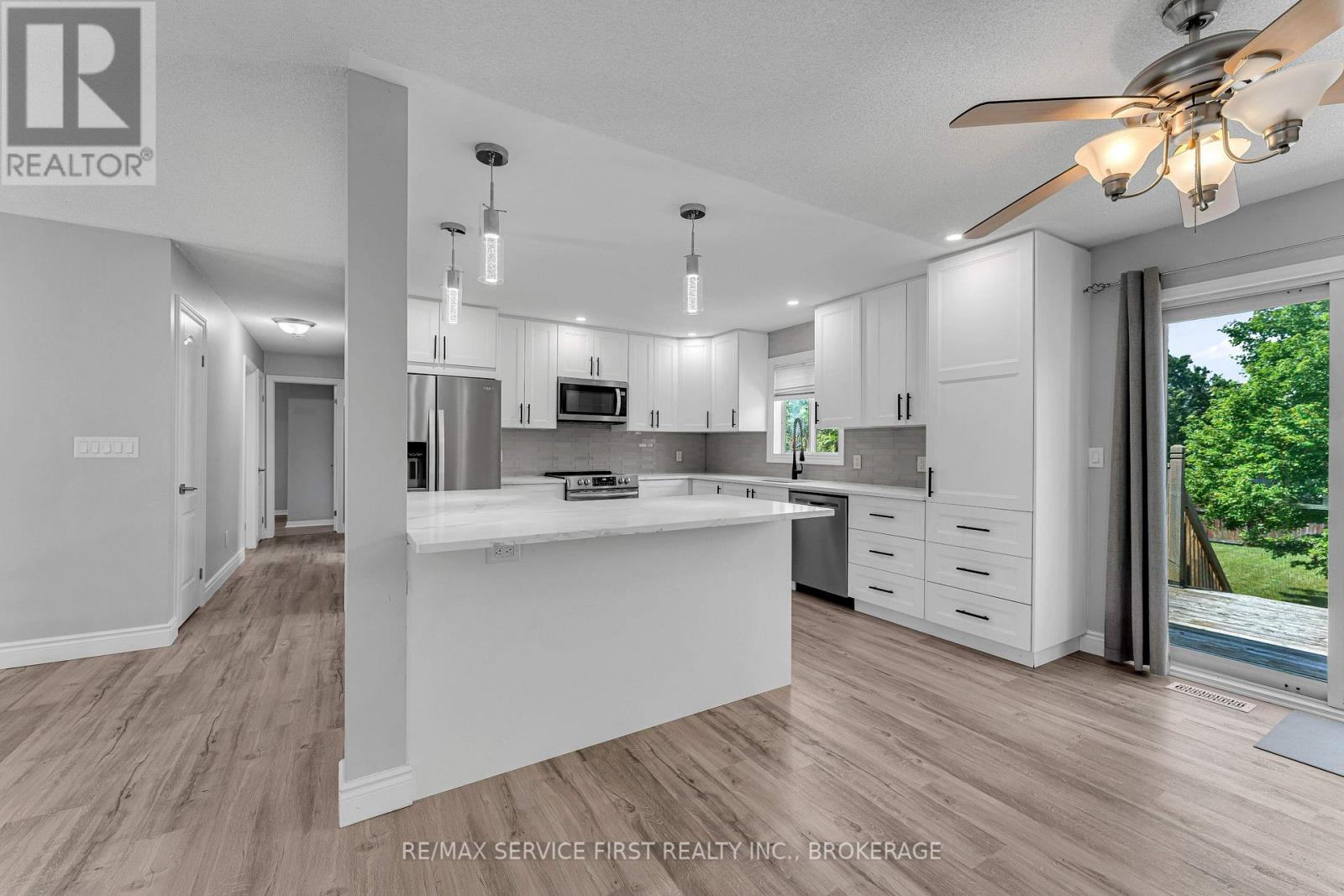 19 Heritage Drive, Loyalist, Ontario  K0H 1G0 - Photo 8 - X13607744