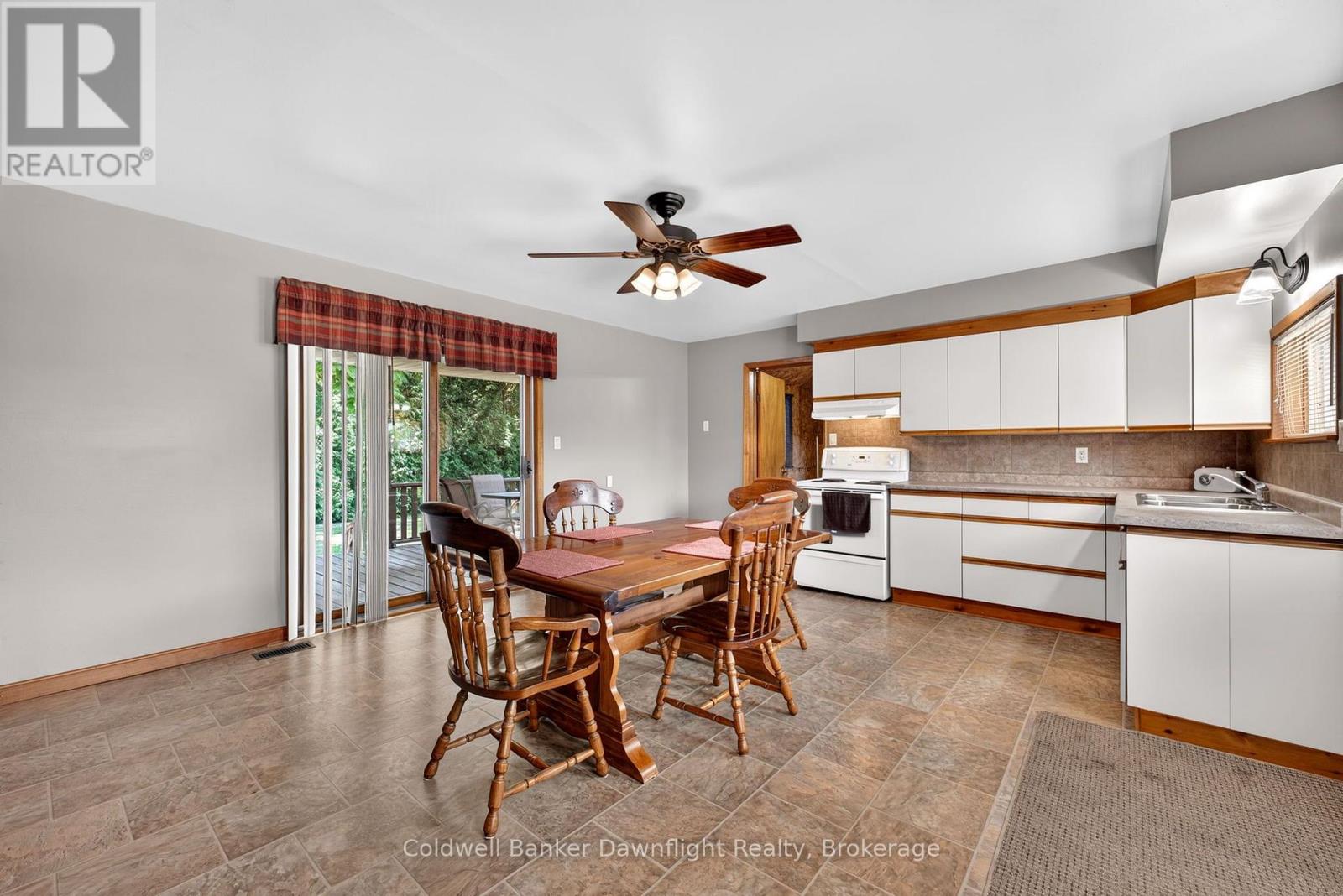 183 Victoria Avenue, South Huron, Ontario  N0M 1M0 - Photo 15 - X13607852