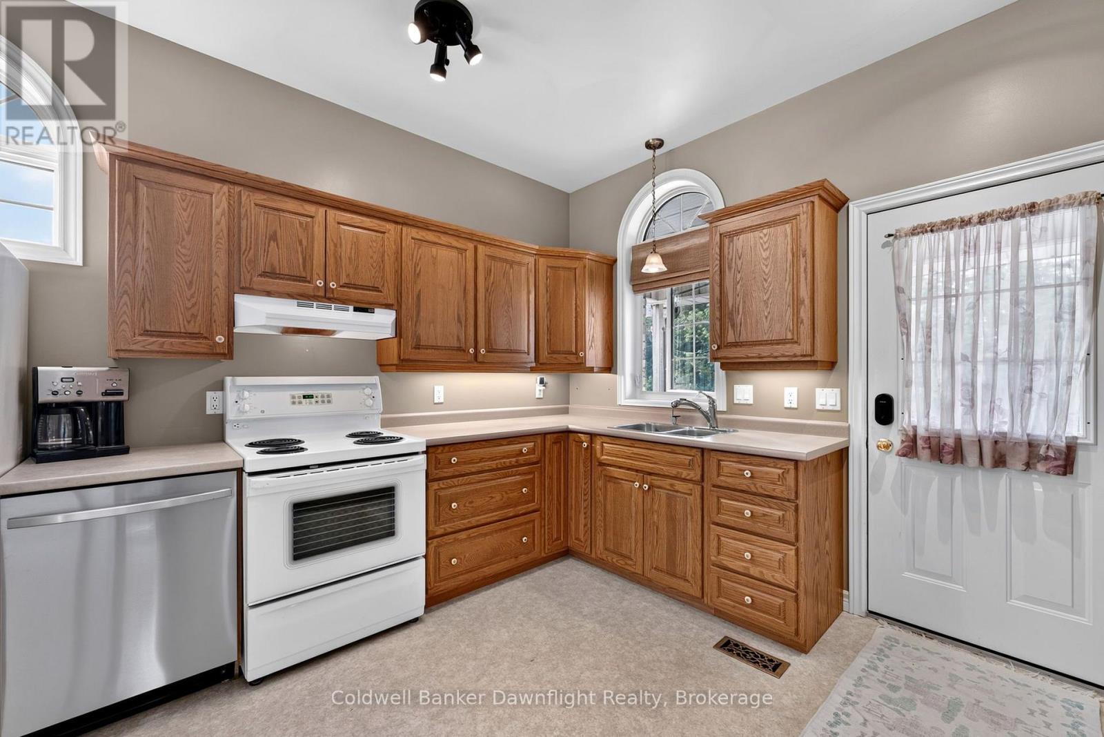 75 London Road, Bluewater, Ontario  N0M 1X0 - Photo 18 - X13607862