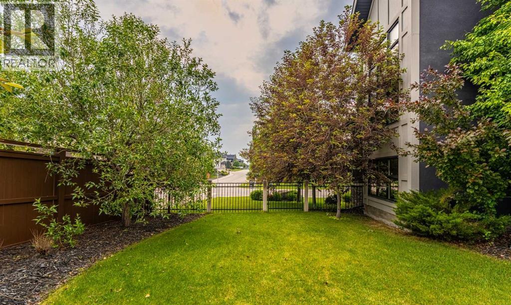 3 Wexford Bay SW, Calgary, Alberta  T3H 0E2 - Photo 44 - A2325570