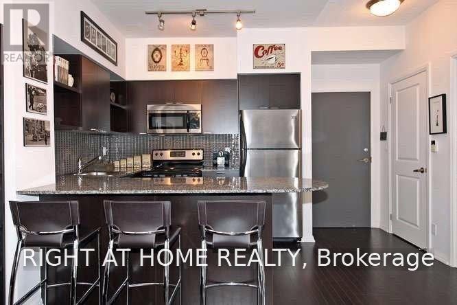 1413 - 35 Hayden Street, Toronto, Ontario  M4Y 3C3 - Photo 6 - C13607716