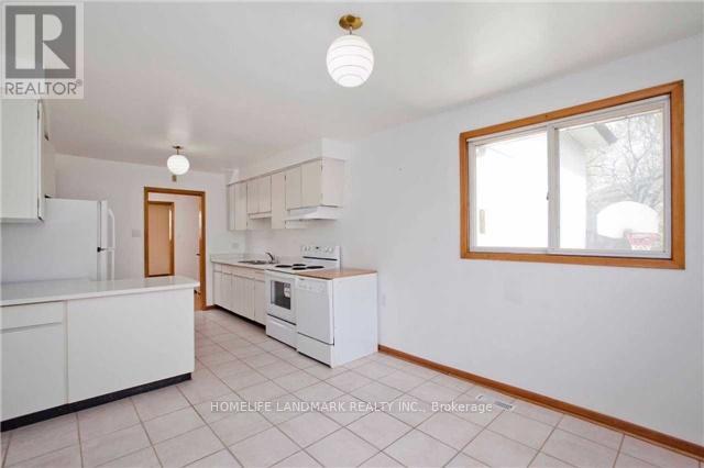 155 Pleasant View Drive, Toronto, Ontario  M2J 3R3 - Photo 5 - C13607922