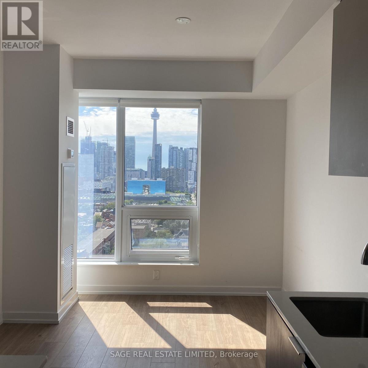 1709 - 203 College Street, Toronto, Ontario  M5T 0C8 - Photo 3 - C13607928
