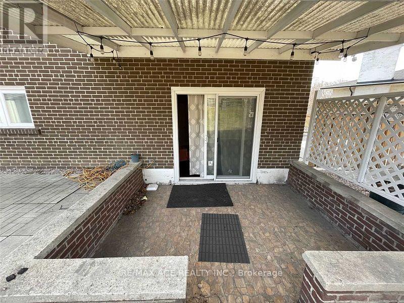 Lower - 40 Cavehill Crescent, Toronto, Ontario  M1R 4P9 - Photo 2 - E13607740