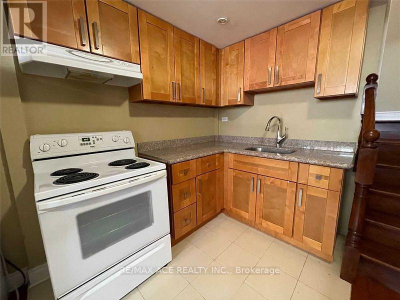Lower - 40 Cavehill Crescent, Toronto, Ontario  M1R 4P9 - Photo 9 - E13607740